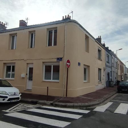 Maison Chez Fredo Calais Eksteriør billede